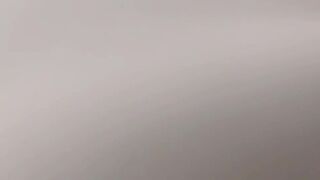 年轻骚妇被邻居单男调情啪啪