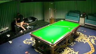 精神小妹台球女助教被大叔用500说服就直接开干了