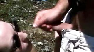 Outdoor MILF Gets a Facial