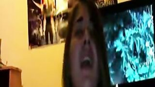 Webcam Girl’s Wild and Possessed Performance